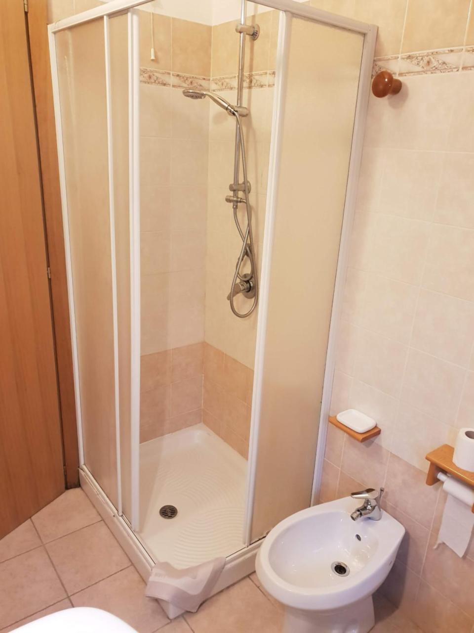 Casa-albergo Tiroasegno Hotel *